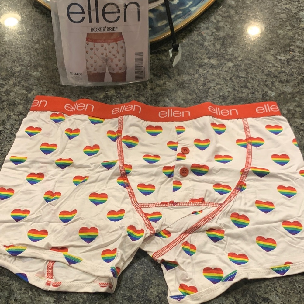 New 3XL Men's White Boxer Briefs w/ Rainbow Hearts by Ellen -Wear your PRIDE!